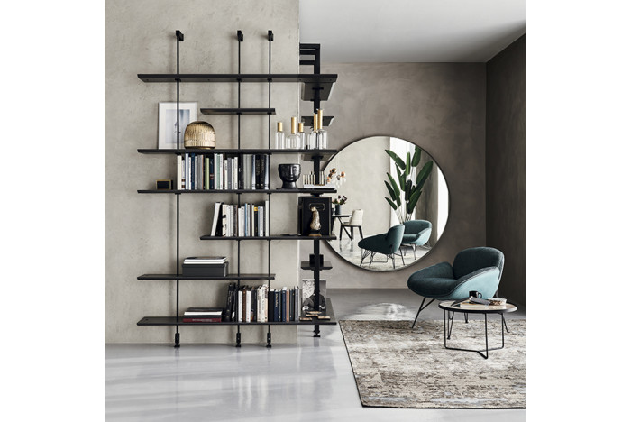 bookcase Airport