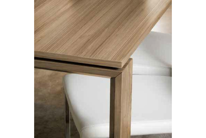 Brio Table
